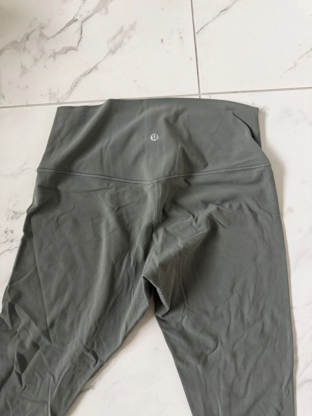 High-Waist Olive Green Workout Leggings lulu align - Picture 2 of 2